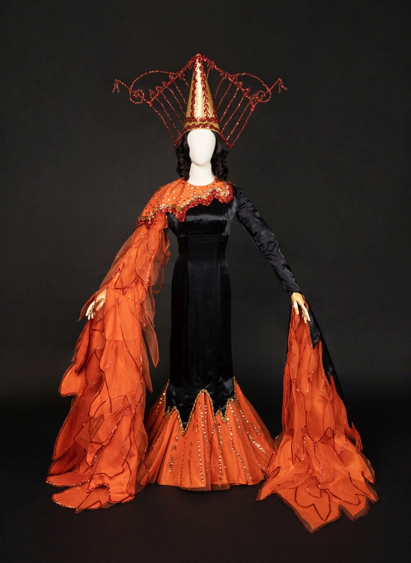 Captain worn by Eva Steuernagel, Captain of Les Marionnettes, 1964